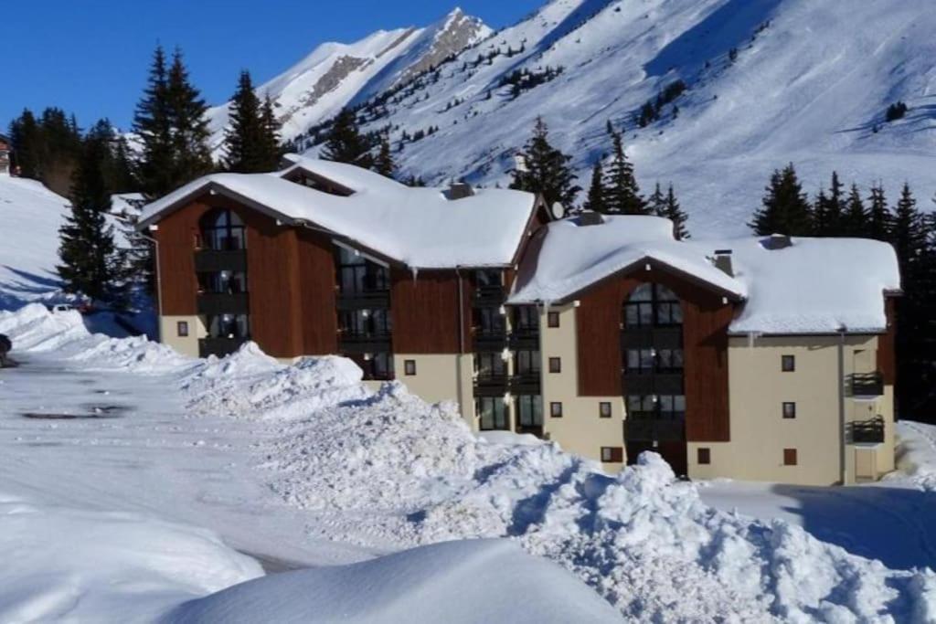 Appartement La Clusaz Avec Terrasse Sur Les Pistes De Ski Manigod Eksteriør bilde